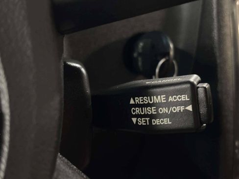 Used 2010 Dodge Challenger R/T RWD image 30