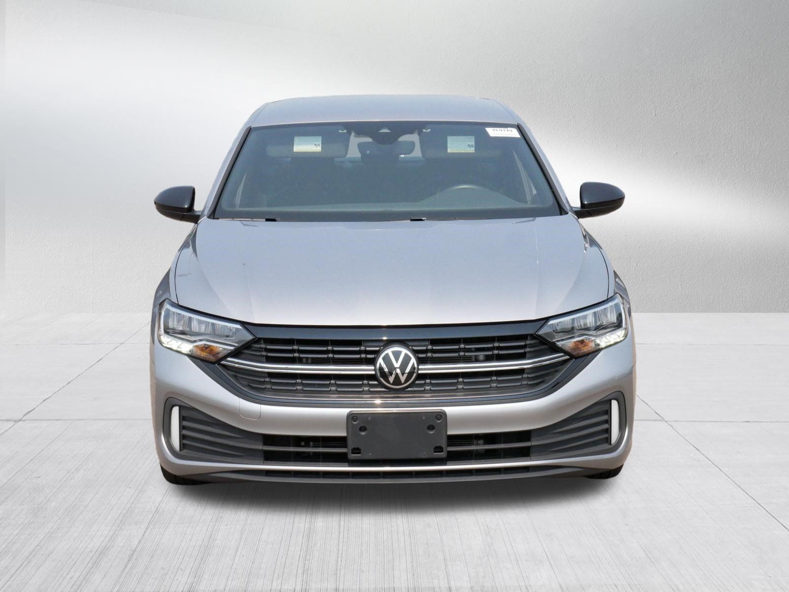 Certified 2024 Volkswagen Jetta Sport FWD image 2