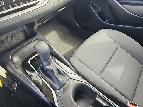 Used 2025 Toyota Corolla LE FWD image 23