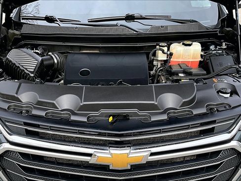 Used 2020 Chevrolet Traverse LT w/ Driver Confidence II Package image 30