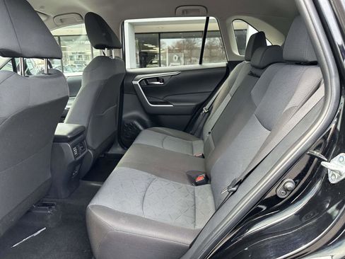 Used 2025 Toyota RAV4 XLE image 16