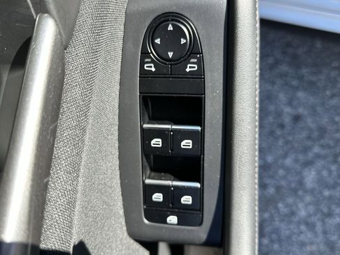 Used 2025 MAZDA MAZDA3 s image 13