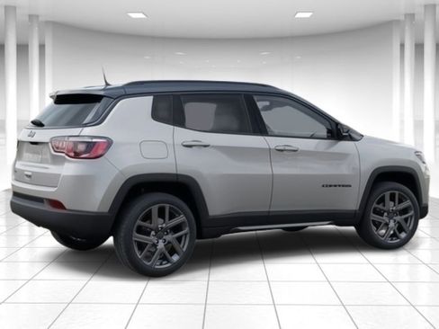 New 2026 Jeep Compass Limited image 4