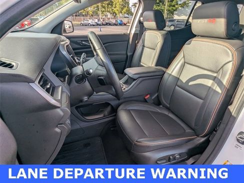 Used 2022 GMC Acadia AT4 w/ Technology Package image 7