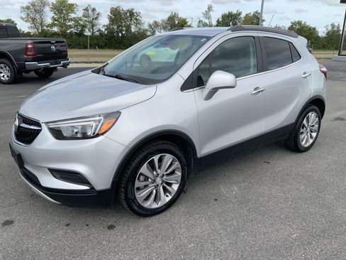 Used 2020 Buick Encore Preferred FWD image 4