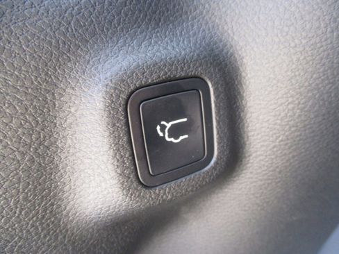 Used 2024 Jeep Compass Limited w/ Elite Group AWD/4WD image 18