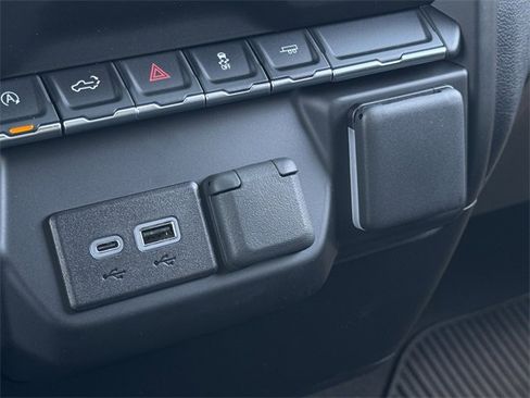 New 2026 Chevrolet Silverado 1500 Custom image 18