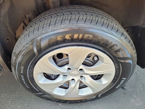 Used 2024 Toyota RAV4 LE image 24