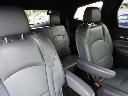 Used 2022 Buick Enclave Essence w/ Trailering Package, 5000 lbs. FWD image 36