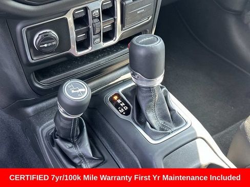 Certified 2025 Jeep Gladiator Mojave AWD/4WD image 23