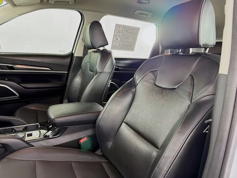 Used 2022 Kia Telluride LX FWD image 35
