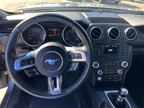 Used 2022 Ford Mustang Coupe image 10