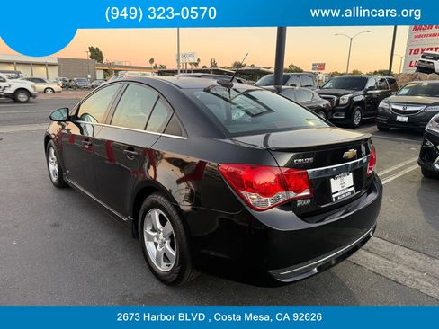 Used 2015 Chevrolet Cruze LT w/ Sun And Sound Package image 6