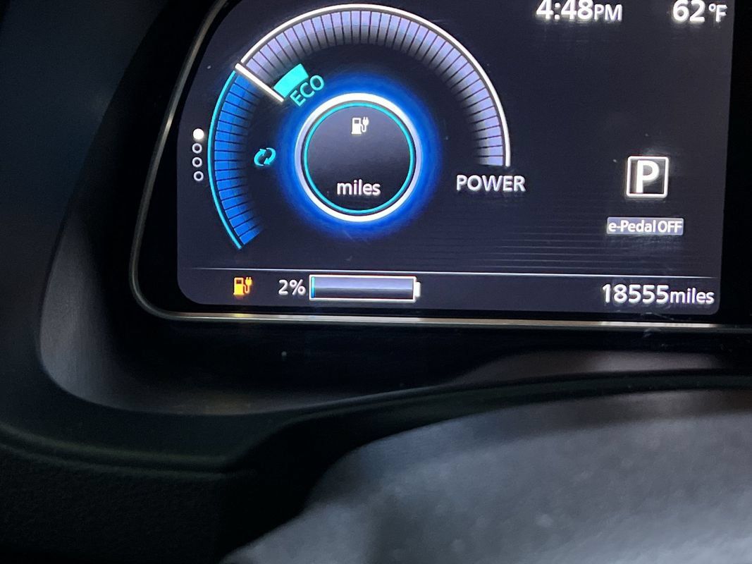 Used 2025 Nissan Leaf S FWD image 18