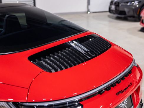 Used 2022 Porsche 911 Targa 4S AWD/4WD image 16