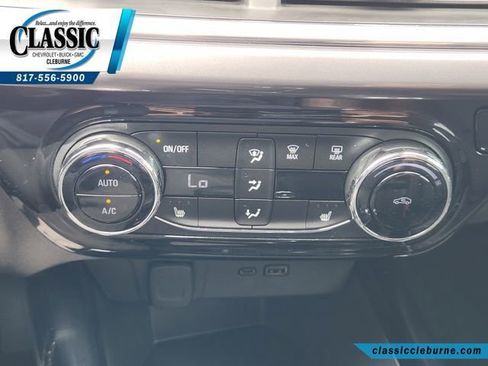 Used 2025 Chevrolet Trax ACTIV w/ Driver Confidence Package FWD image 20