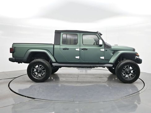 Used 2023 Jeep Gladiator Sport AWD/4WD image 4