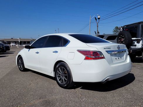 Used 2015 Nissan Altima 2.5 S w/ Power Driver Seat Package image 5