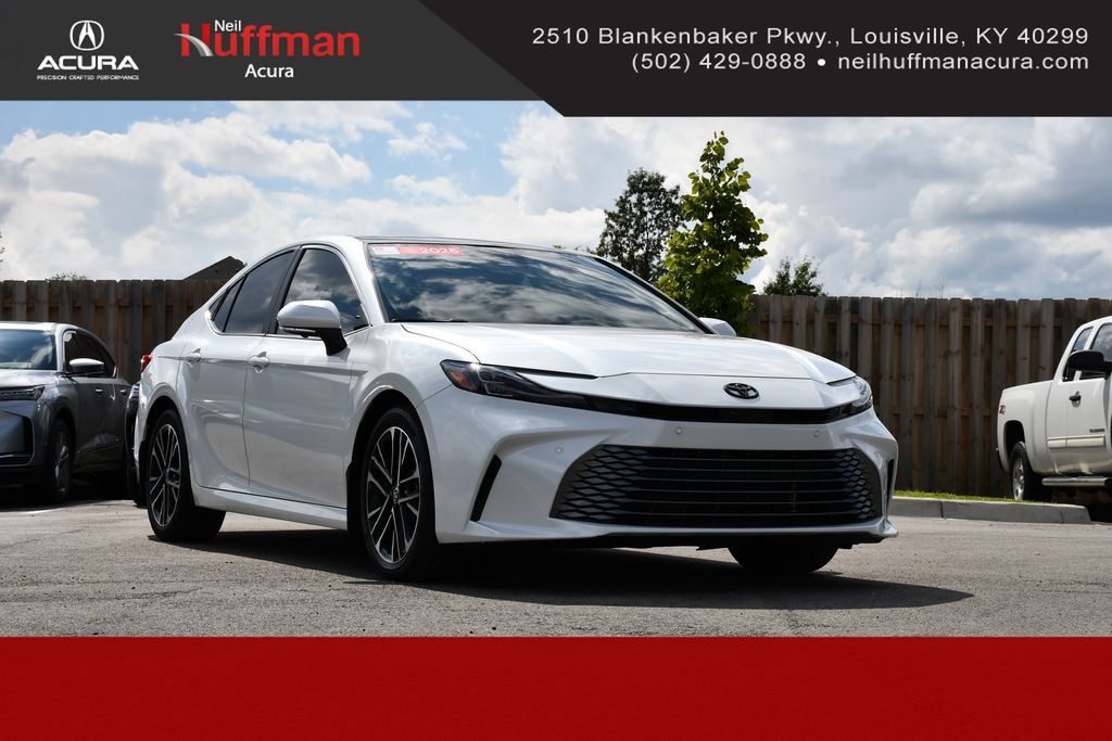 Used 2025 Toyota Camry XLE w/ Premium Plus Package FWD image 1