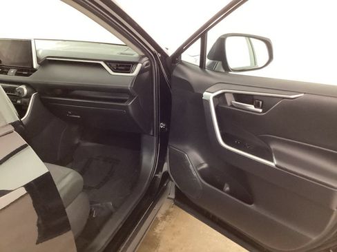 Used 2024 Toyota RAV4 AWD Hybrid w/ Weather Package image 17