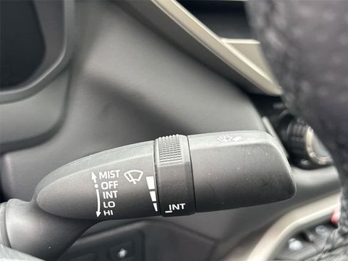 Used 2024 Toyota Tundra Limited AWD/4WD image 21