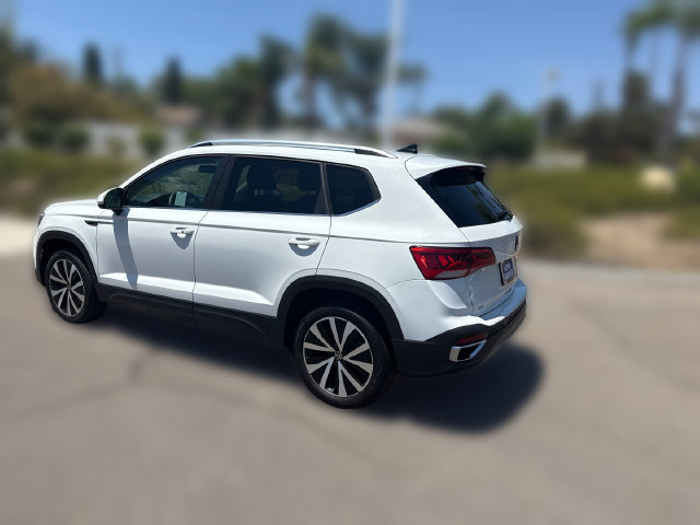 Used 2022 Volkswagen Taos SE FWD image 3