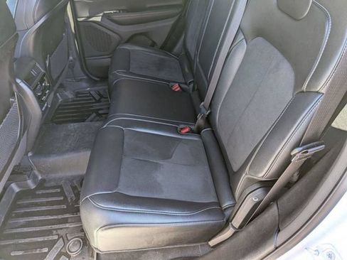 Used 2023 Jeep Grand Cherokee Altitude AWD/4WD image 24
