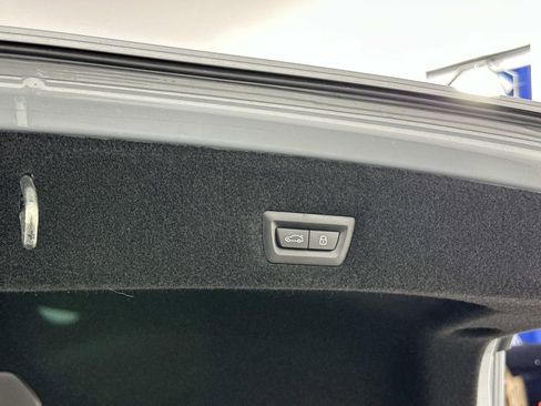 Used 2023 BMW 740i image 35