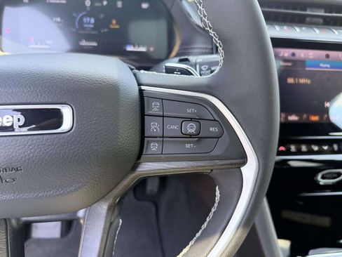 New 2026 Jeep Grand Cherokee Limited w/ Limited Altitude Package RWD image 17
