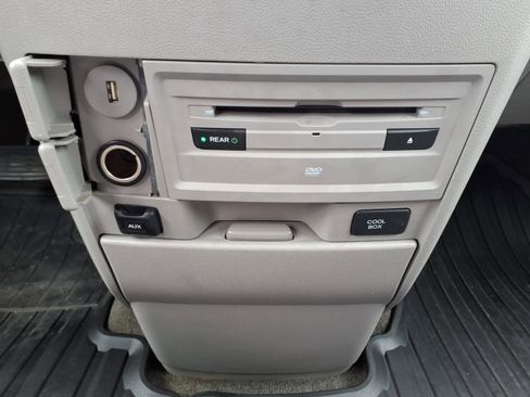 Used 2014 Honda Odyssey Touring Elite image 17