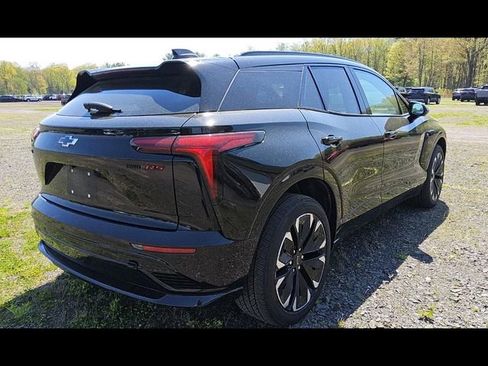 Used 2025 Chevrolet Blazer EV RS w/ Super Cruise Package AWD/4WD image 2