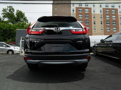 Used 2018 Honda CR-V LX image 5