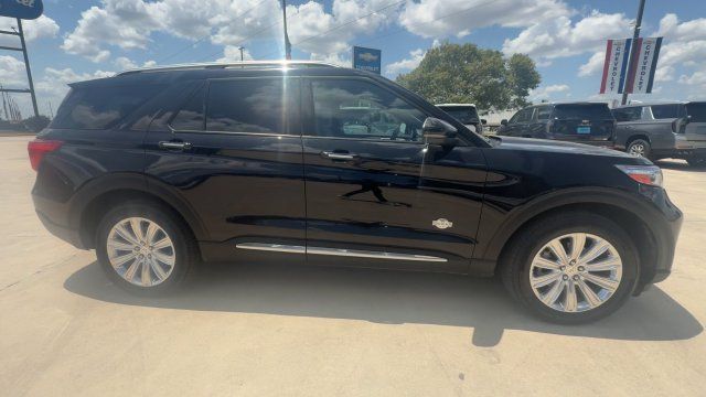 Used 2022 Ford Explorer King Ranch w/ Technology Package AWD/4WD image 9
