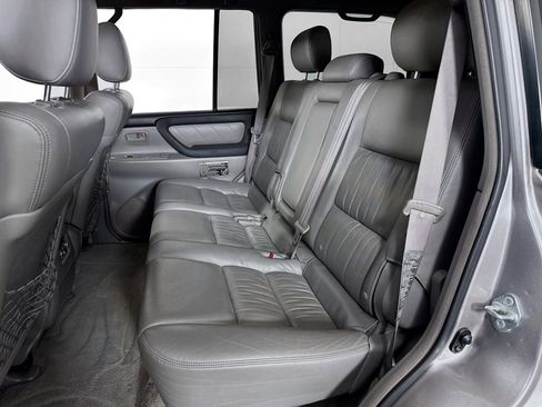 Used 2007 Toyota Land Cruiser image 26