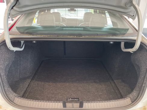 Used 2023 Volkswagen Jetta SE image 22