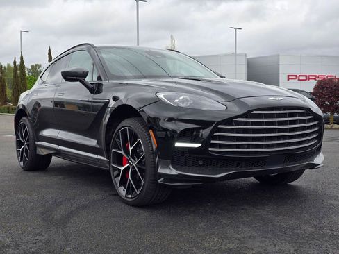 Used 2024 Aston Martin DBX 707 AWD/4WD image 7