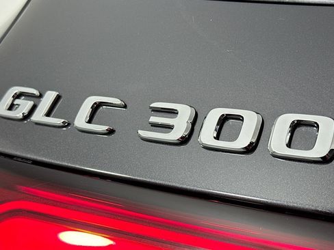 New 2026 Mercedes-Benz GLC 300 4MATIC image 8