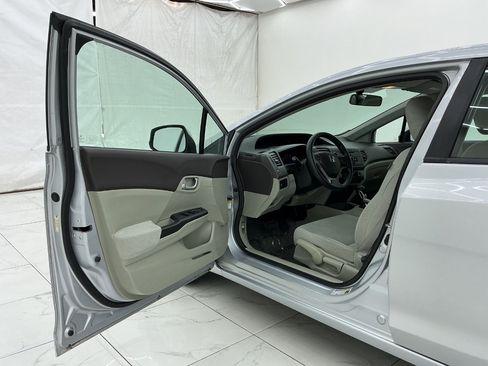 Used 2012 Honda Civic LX image 16