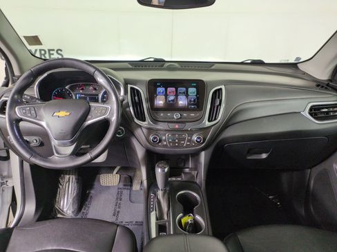 Used 2018 Chevrolet Equinox Premier image 12