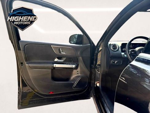 Used 2023 Mercedes-Benz EQB 300 EQB300 4MATIC image 13