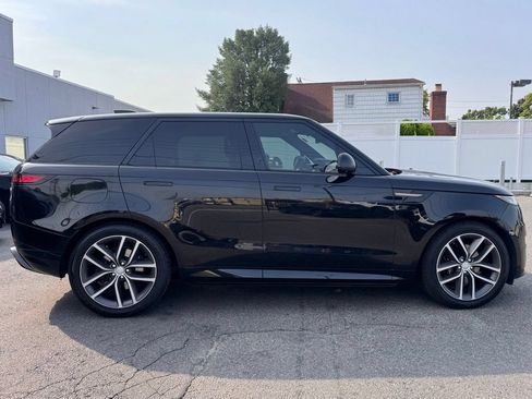Used 2023 Land Rover Range Rover Sport SE Dynamic AWD/4WD image 9