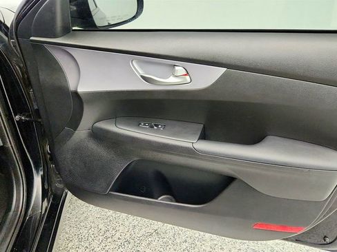 Used 2024 Kia Forte LX image 24