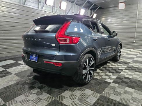 Used 2022 Volvo XC40 P8 Recharge Plus image 5