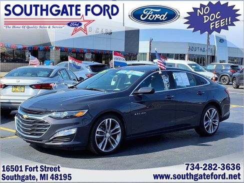 Used 2025 Chevrolet Malibu LT FWD image 1