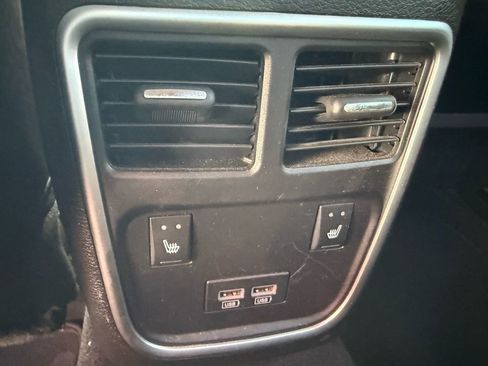 Used 2020 Dodge Charger Scat Pack w/ Dynamics Package RWD image 26