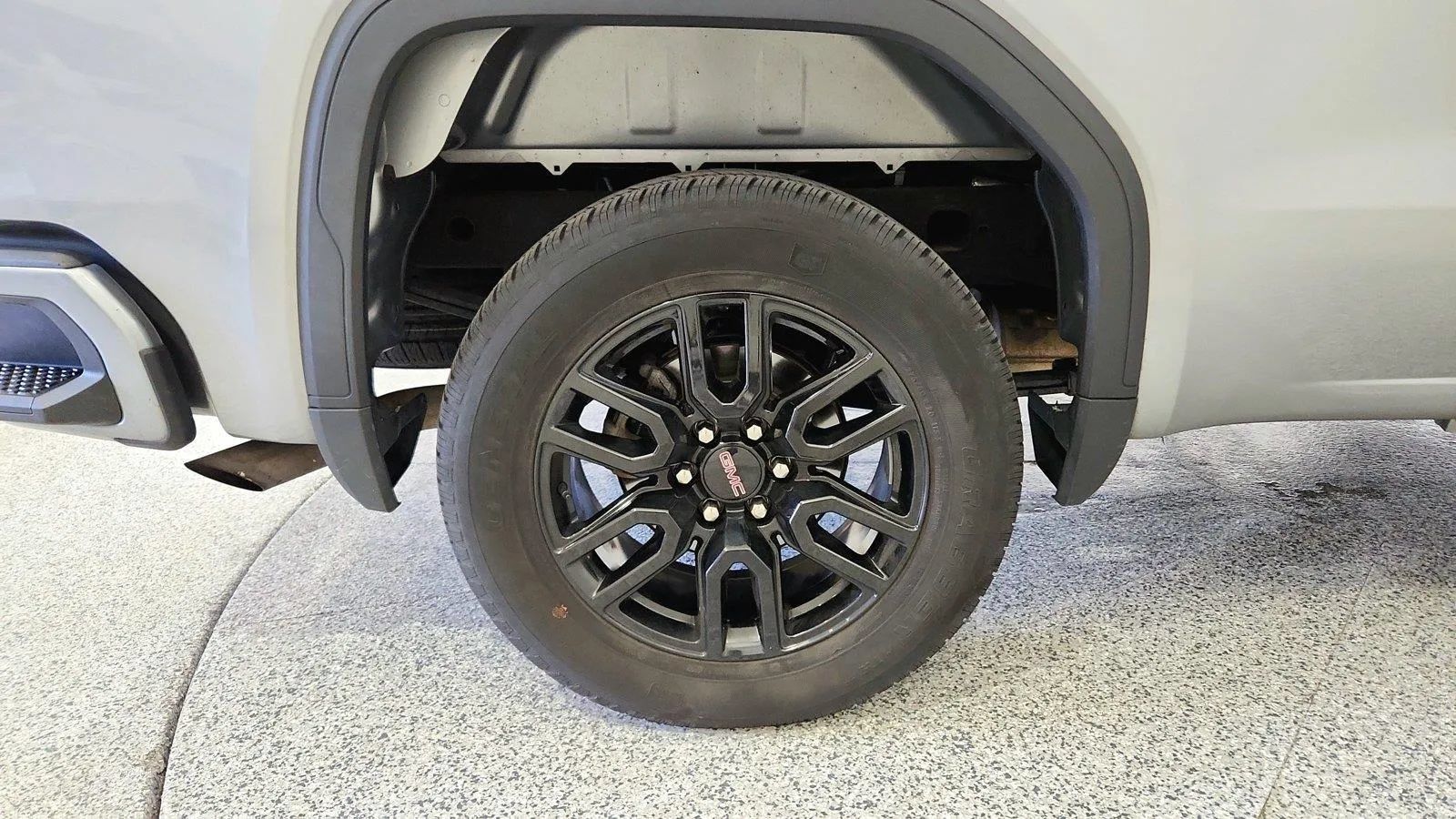 Used 2023 GMC Sierra 1500 Elevation AWD/4WD image 32