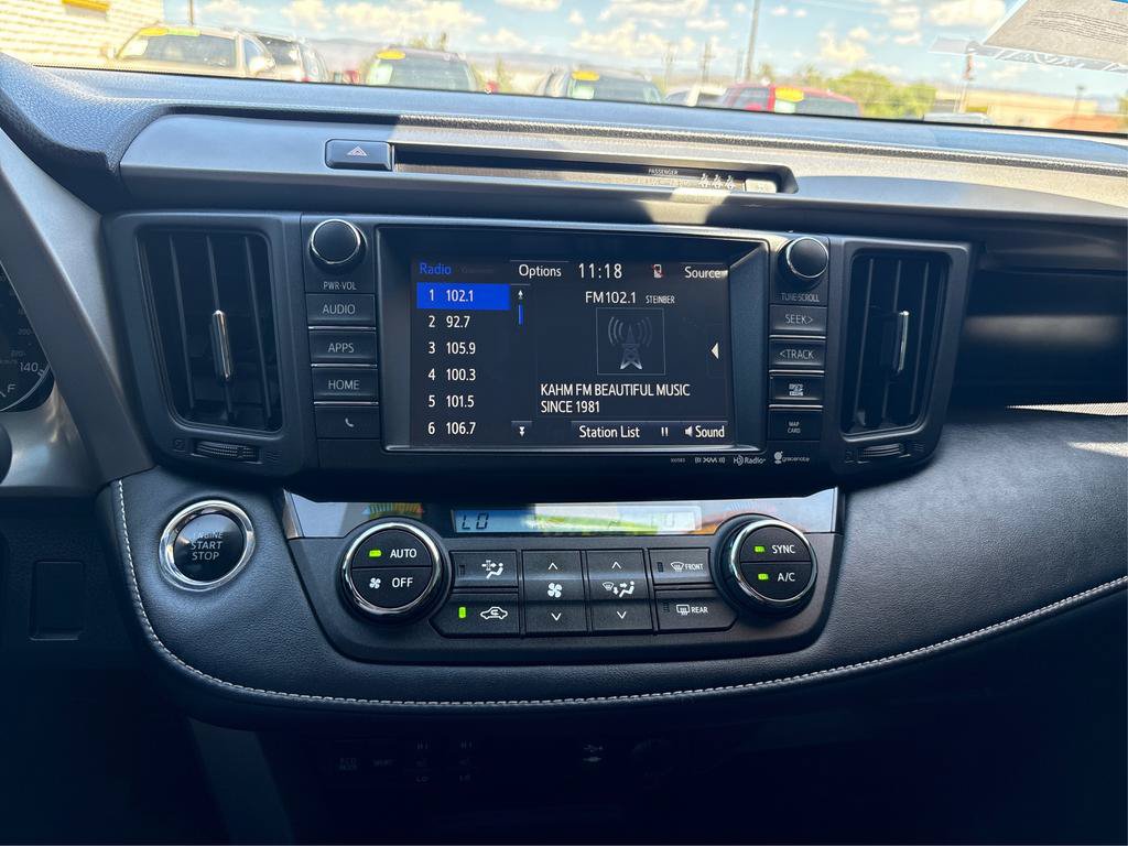 Used 2018 Toyota RAV4 Limited AWD/4WD image 14