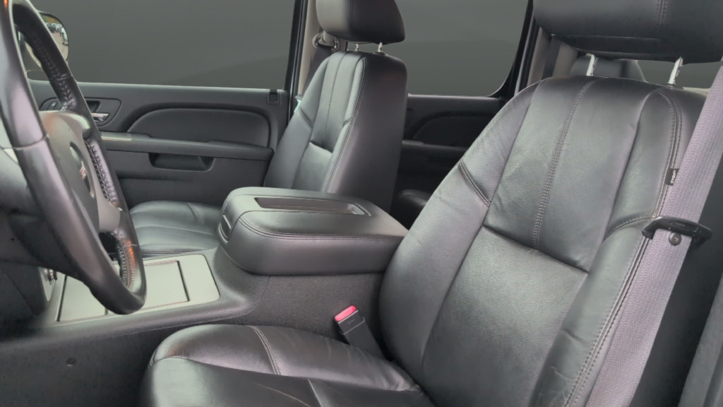 Used 2010 GMC Sierra 1500 SLT w/ All-Terrain Package AWD/4WD image 11