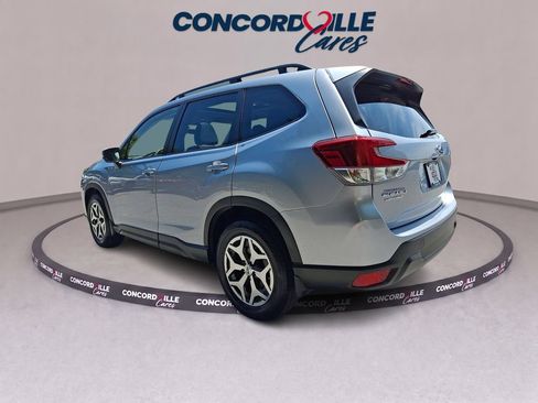 Certified 2023 Subaru Forester Premium AWD/4WD image 5