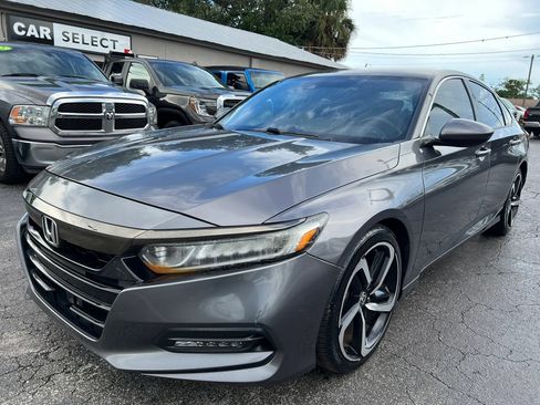 Used 2018 Honda Accord Sport image 2